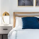 13-2 I Brand New Luxury 2Br Prime Union Square