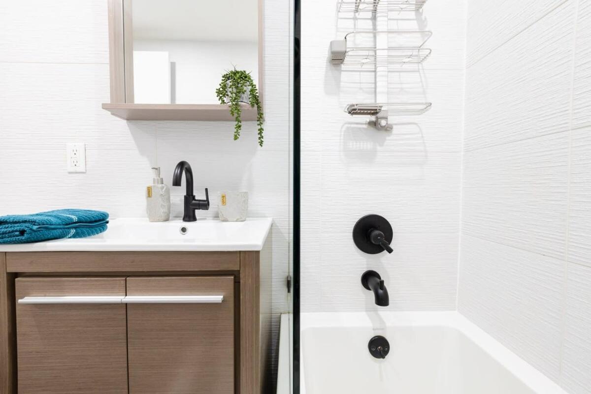 Apartment 13-2 I Brand New Luxury 2br Prime Union Square